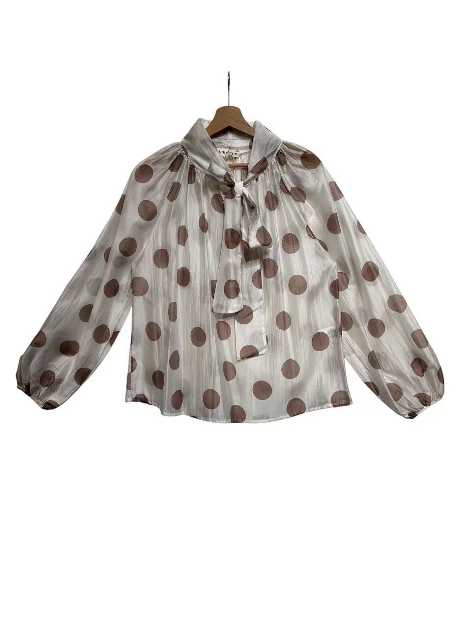 Blouse à pois lavallière